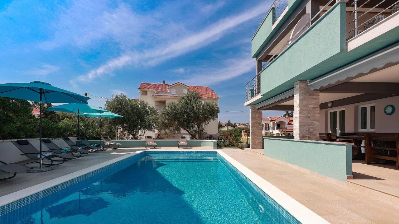 Apartmani "Villa Barbara" نوفاليا المظهر الخارجي الصورة