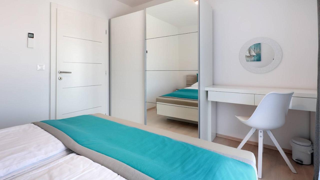 Apartmani "Villa Barbara" نوفاليا المظهر الخارجي الصورة