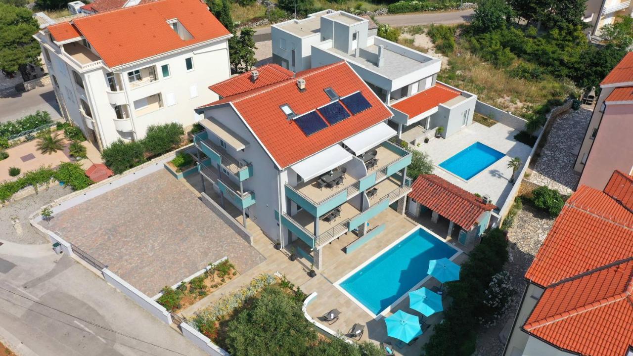 Apartmani "Villa Barbara" نوفاليا المظهر الخارجي الصورة