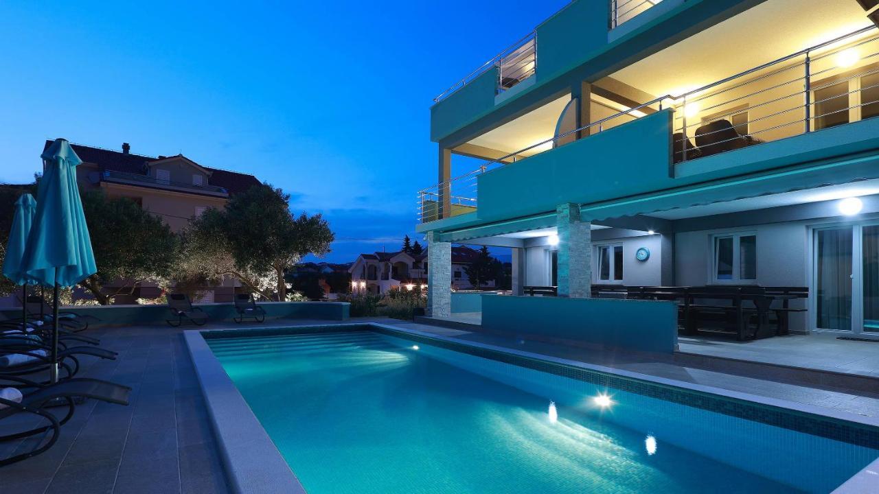 Apartmani "Villa Barbara" نوفاليا المظهر الخارجي الصورة