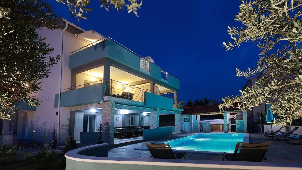 Apartmani "Villa Barbara" نوفاليا المظهر الخارجي الصورة