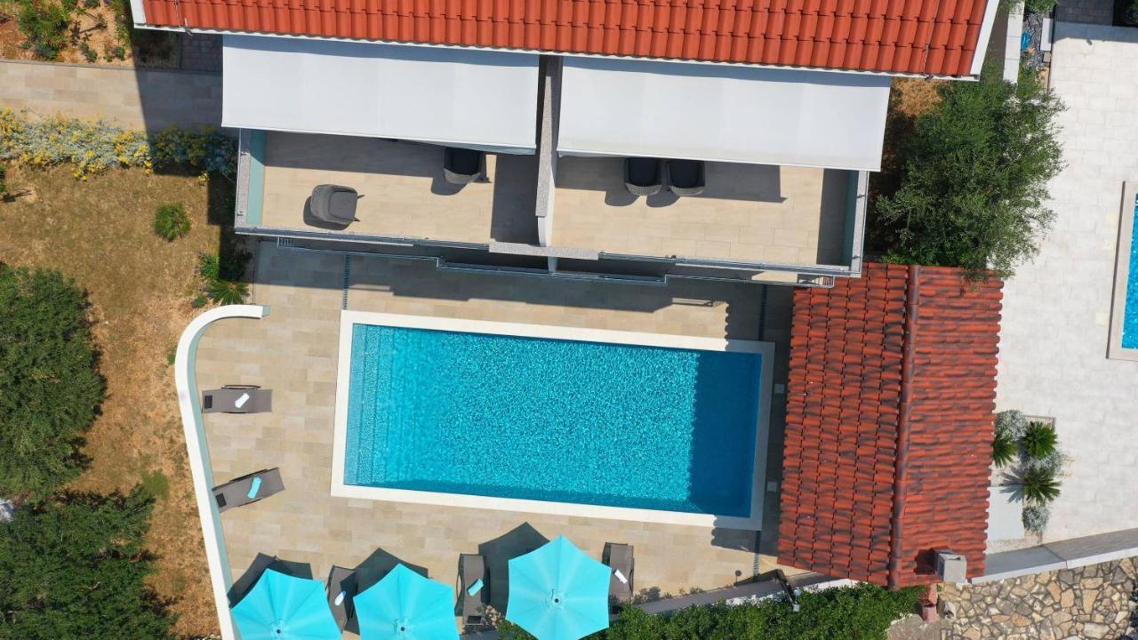 Apartmani "Villa Barbara" نوفاليا المظهر الخارجي الصورة