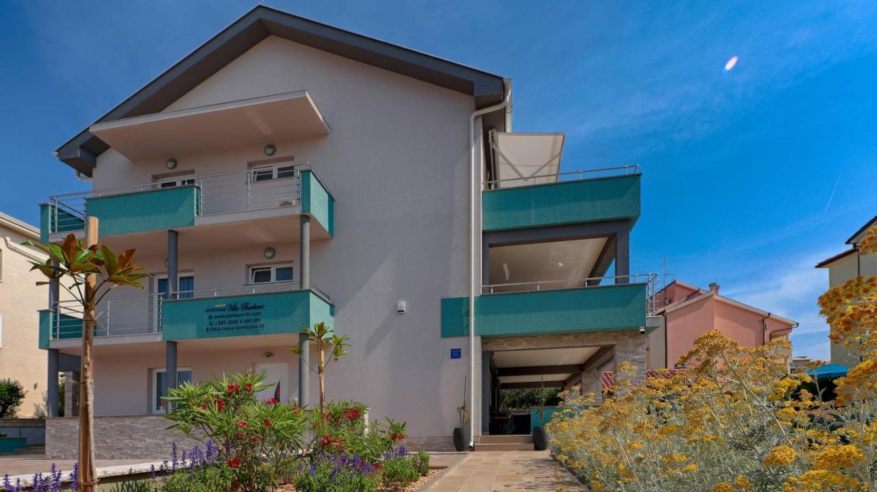 Apartmani "Villa Barbara" نوفاليا المظهر الخارجي الصورة